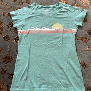 The north face short sleeve shirt